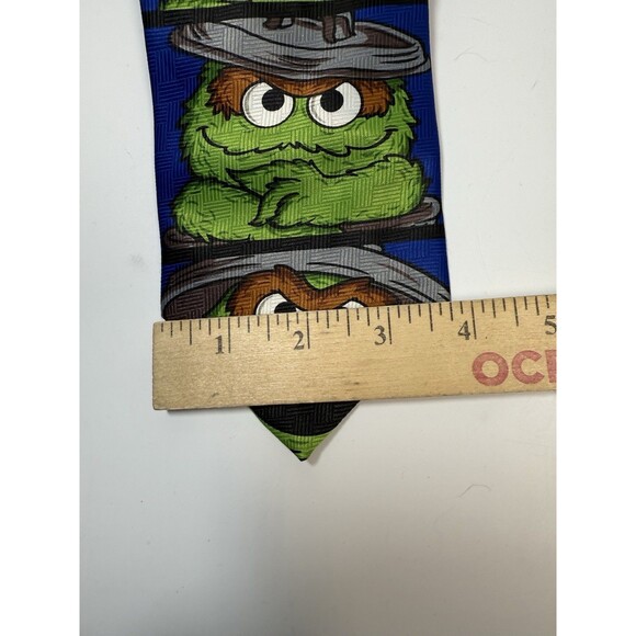 Sesame Street Oscar The Grouch Polyester Neck Tie - Picture 5 of 7